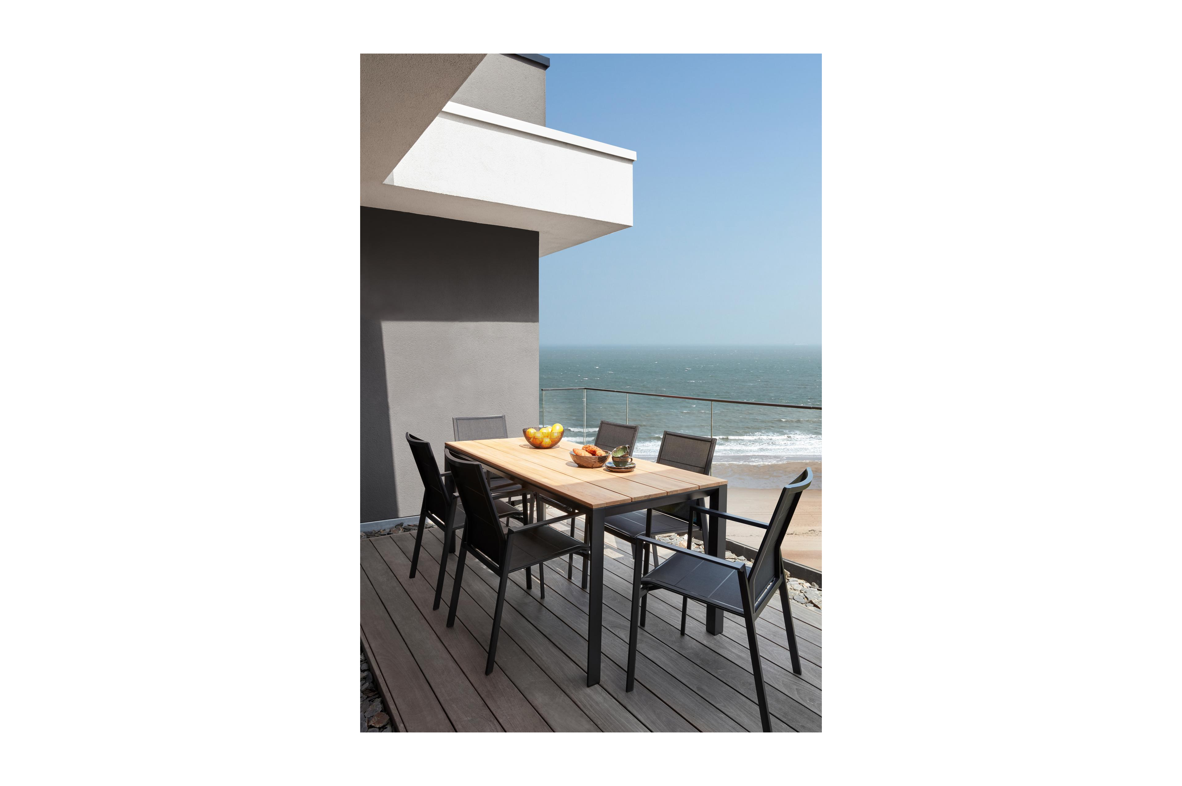 Cirello stapelbare tuinstoel in zwart aluminium en zwart textilene