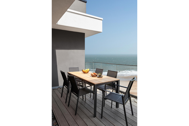 Cirello stapelbare tuinstoel in zwart aluminium en zwart textilene