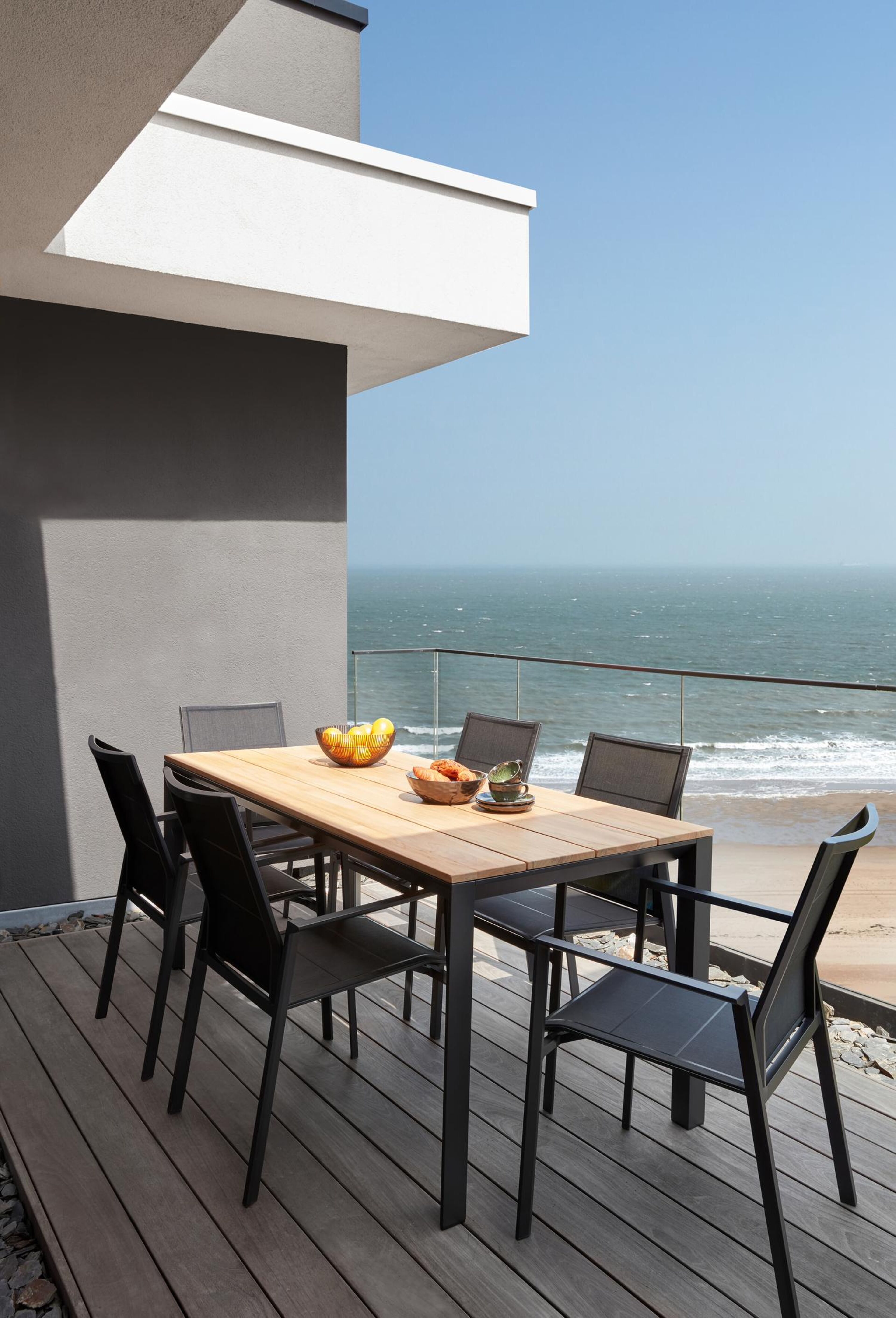 Cirello stapelbare tuinstoel in zwart aluminium en zwart textilene