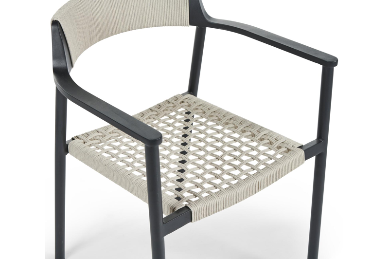 Fiordo tuinstoel in zwart aluminium en beige vierkant geweven ronde rope 