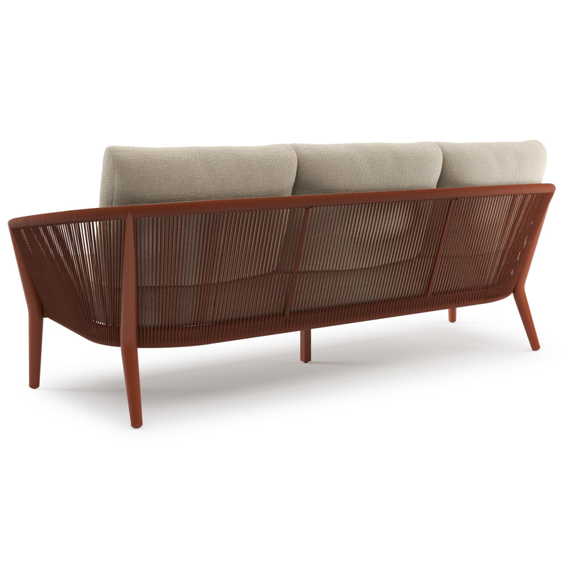 Orso loungeset in roestbruin aluminium en roestbruin verticaal geweven ronde rope met Marbella Sand all weather cosytica kussen