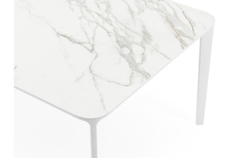 Urbino tuintafel in wit aluminium en volkeramiek calacatta - L 290 x B 110 x H 75 cm