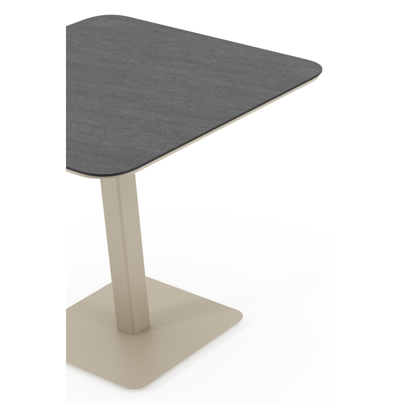 Fano kantelbare tuintafel afgerond vierkant in beige aluminium en volkeramiek Basalt Black - L 80 x B 80 x H 72.5 cm