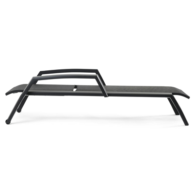 Chaise longue réglable Bari en aluminium noir avec textilène noir avec accoudoir