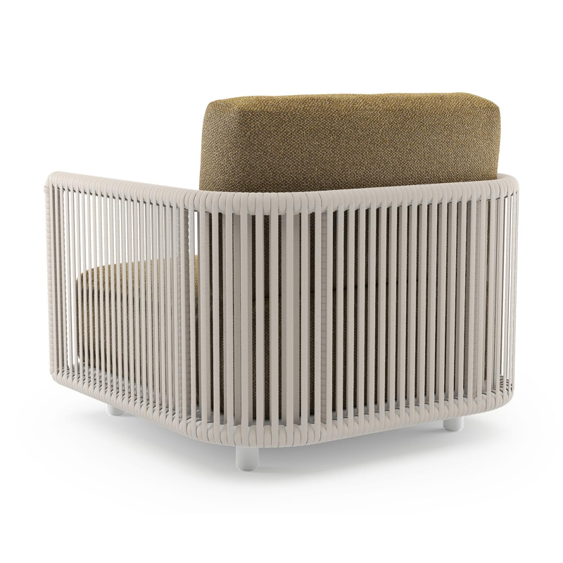Fauteuil de jardin Organo en aluminium blanc et corde luxe plate tissée verticalement beige et coussin en all weather Cosytica madagascar walnut