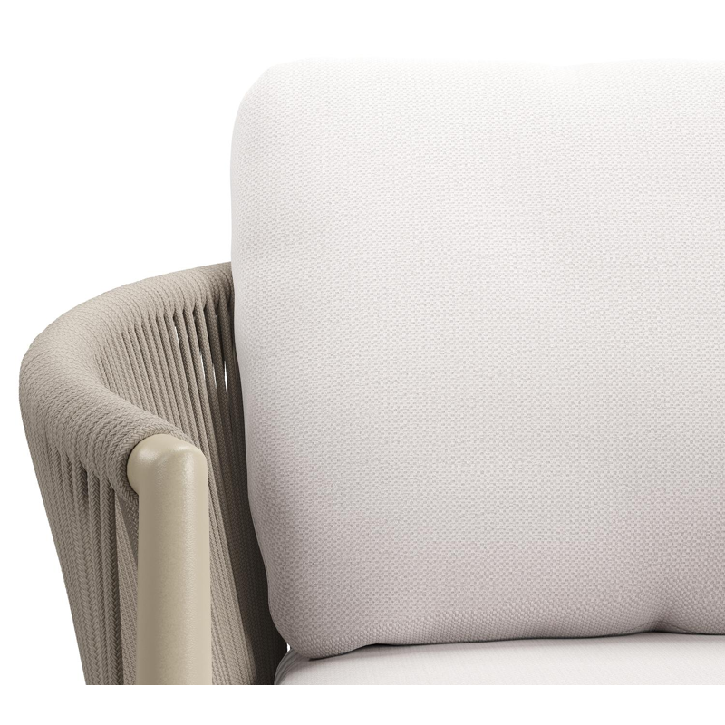 Organo tuinstoel in zwart aluminium en beige verticaal geweven ronde rope met stoelkussen in All Weather Sunbrella® Luxe Savane Whisper