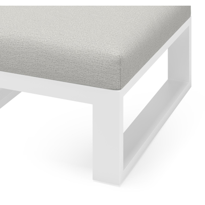 Verato poef in wit aluminium met savane nimbus all weather sunbrella® luxe kussen