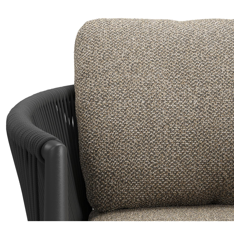 Organo tuinstoel in beige aluminium en beige verticaal geweven ronde rope met stoelkussen in All Weather Cosytica Madagascar Burch