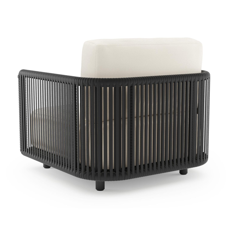 Organo loungestoel in zwart aluminium en zwart verticaal geweven luxe vlakke rope met natte white all weather Sunbrella® luxe kussen