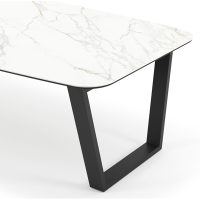 Pagino tuintafel bootvorm in zwart aluminium en volkeramiek Calacatta - L 255 x B 115 x H 73 cm