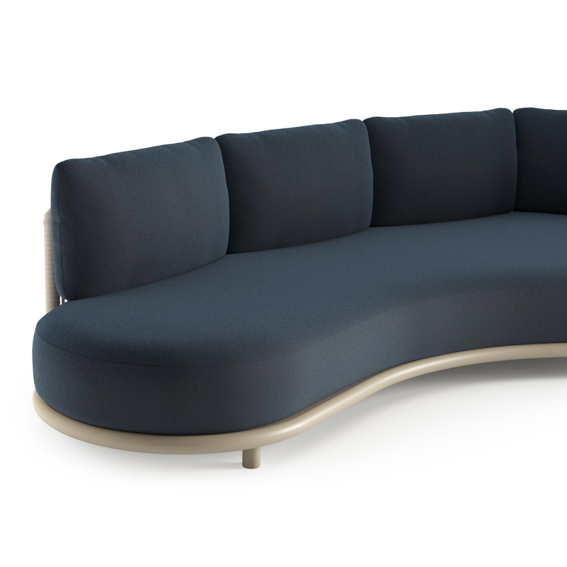 Lomano loungebank in beige aluminium en beige verticaal geweven luxe vlakke rope met heritage indigo All Weather Sunbrella® luxe kussen
