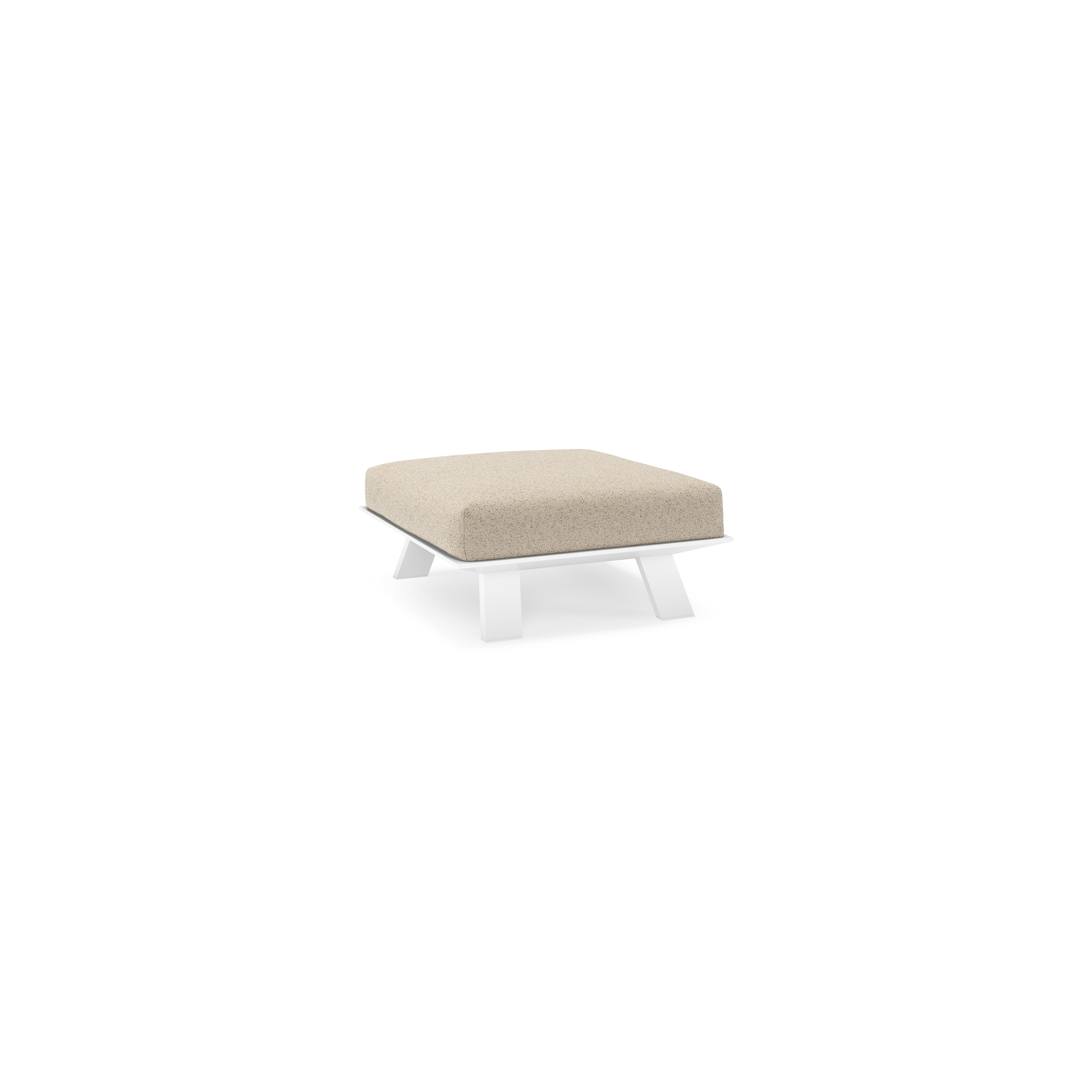 Pouf Cesano en aluminium blanc et coussin en all weather Cosytica bora desert