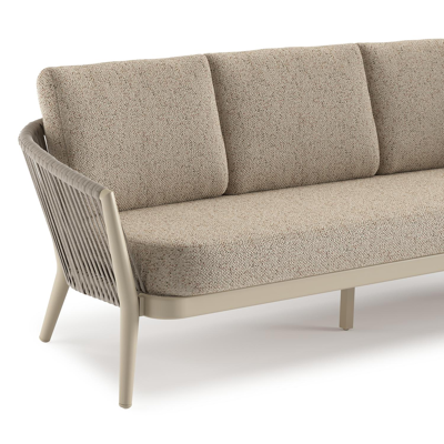 Orso loungebank in beige aluminium en beige verticaal geweven ronde rope met Bora Jungle all weather cosytica kussen