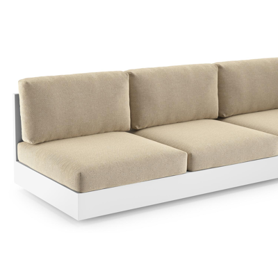 Como loungebank in wit aluminium met althea camel all weather cosytica kussen