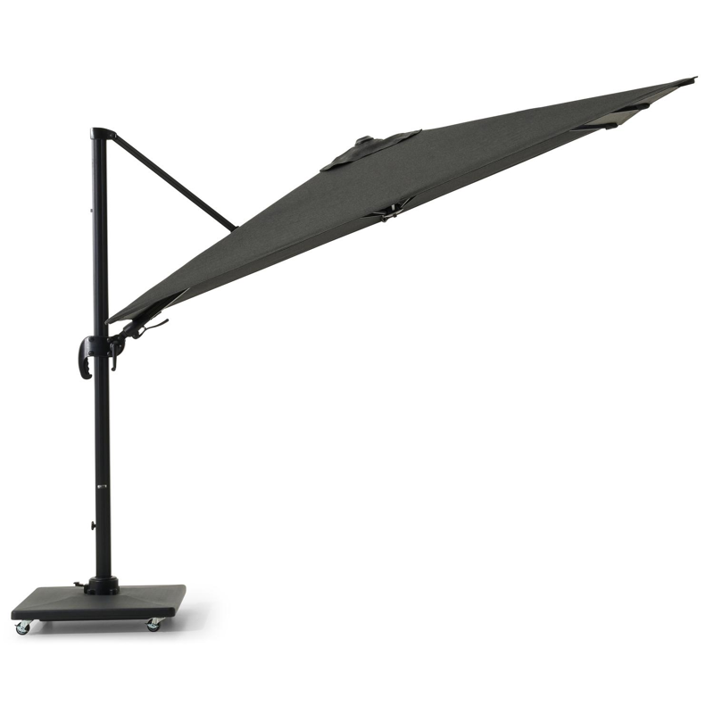 Avola zweefparasol met tiltfunctie in zwart aluminium en Natte Sooty Sunbrella® Premium parasoldoek - L1 200 x L2 300 cm met Avola parasolvoet 90 kg