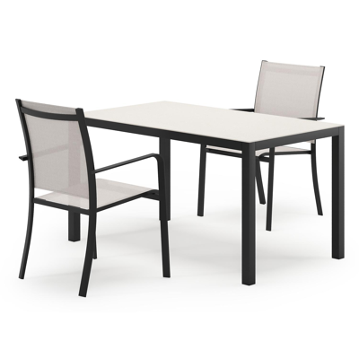 Feltro tuinset in zwart aluminium en sintered stone Crema minerale met 2 Calobra tuinstoelen