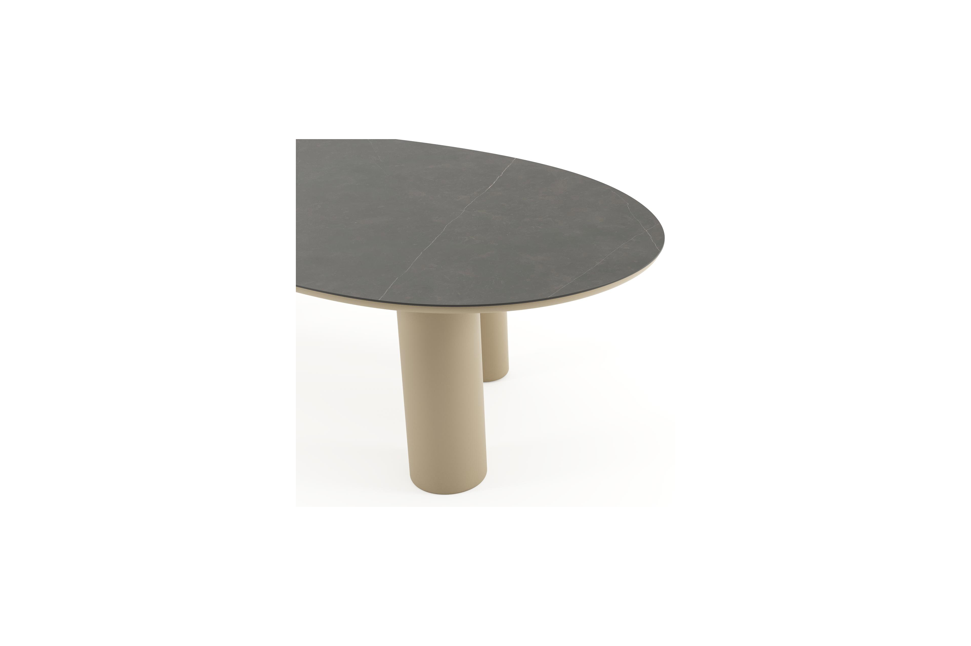Table de jardin Amico mangue en aluminium beige et céramique pleine Calatorao - Lg. 260 x Lrg. 130 x Haut. 73.5 cm