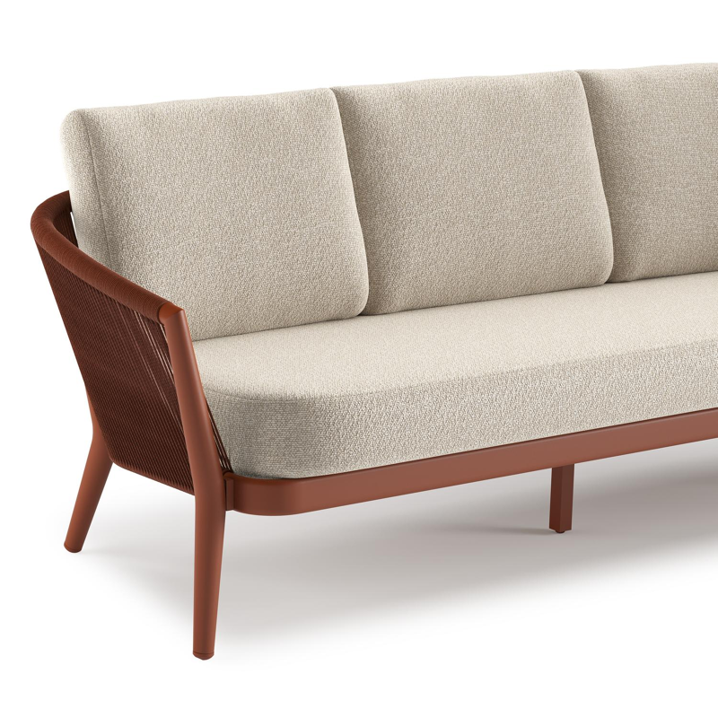 Orso loungeset in roestbruin aluminium en roestbruin verticaal geweven ronde rope met Marbella Ecru all weather cosytica kussen