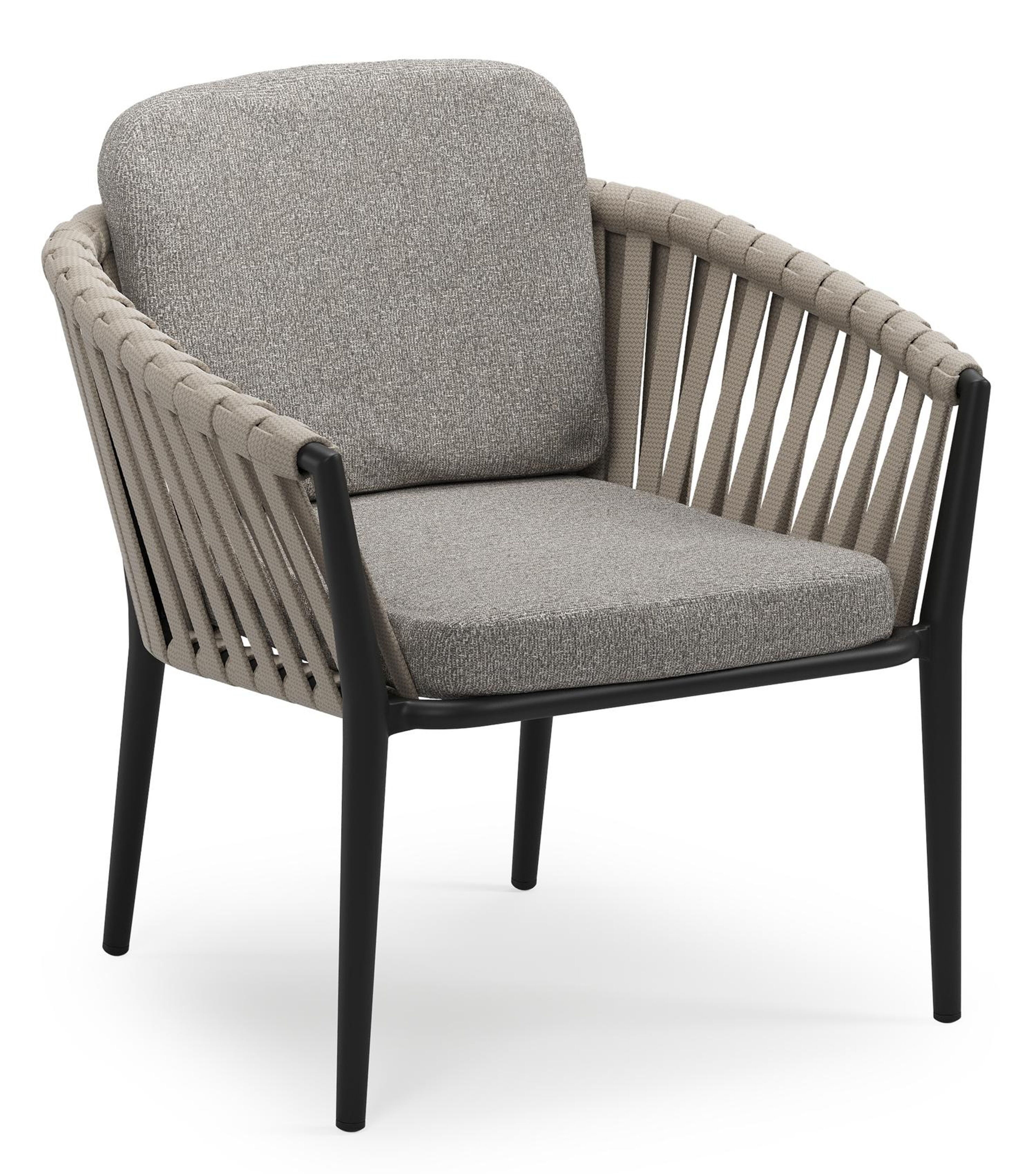 Orso low dining tuinstoel in zwart aluminium en beige verticaal geweven luxe vlakke brede rope met stoelkussen in All Weather Sunbrella® Luxe Tundra Charcoal