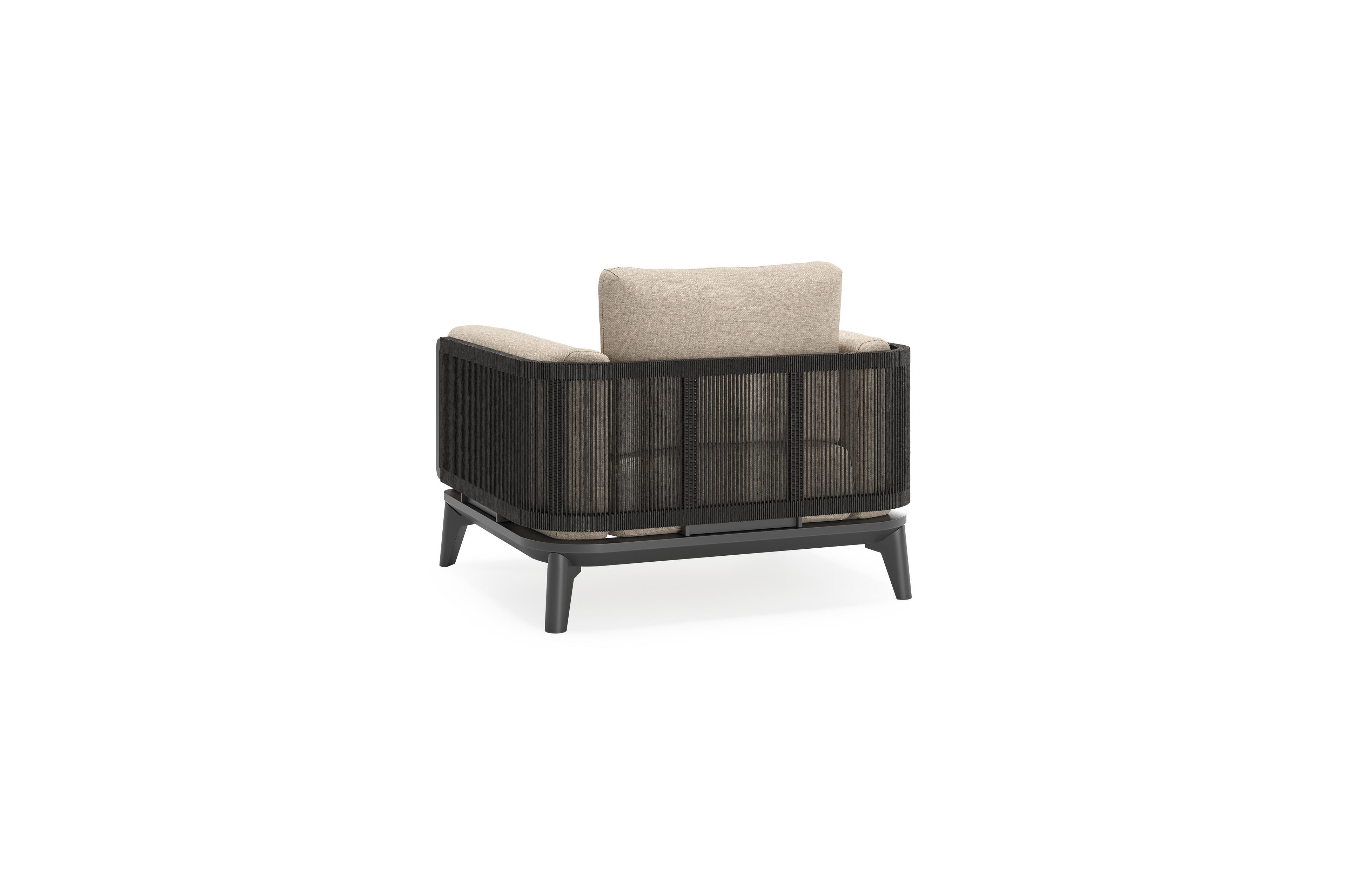 Mosa loungestoel in aluminium en zwart gedraaide ronde wicker met rustic weather+ softtouch kussen