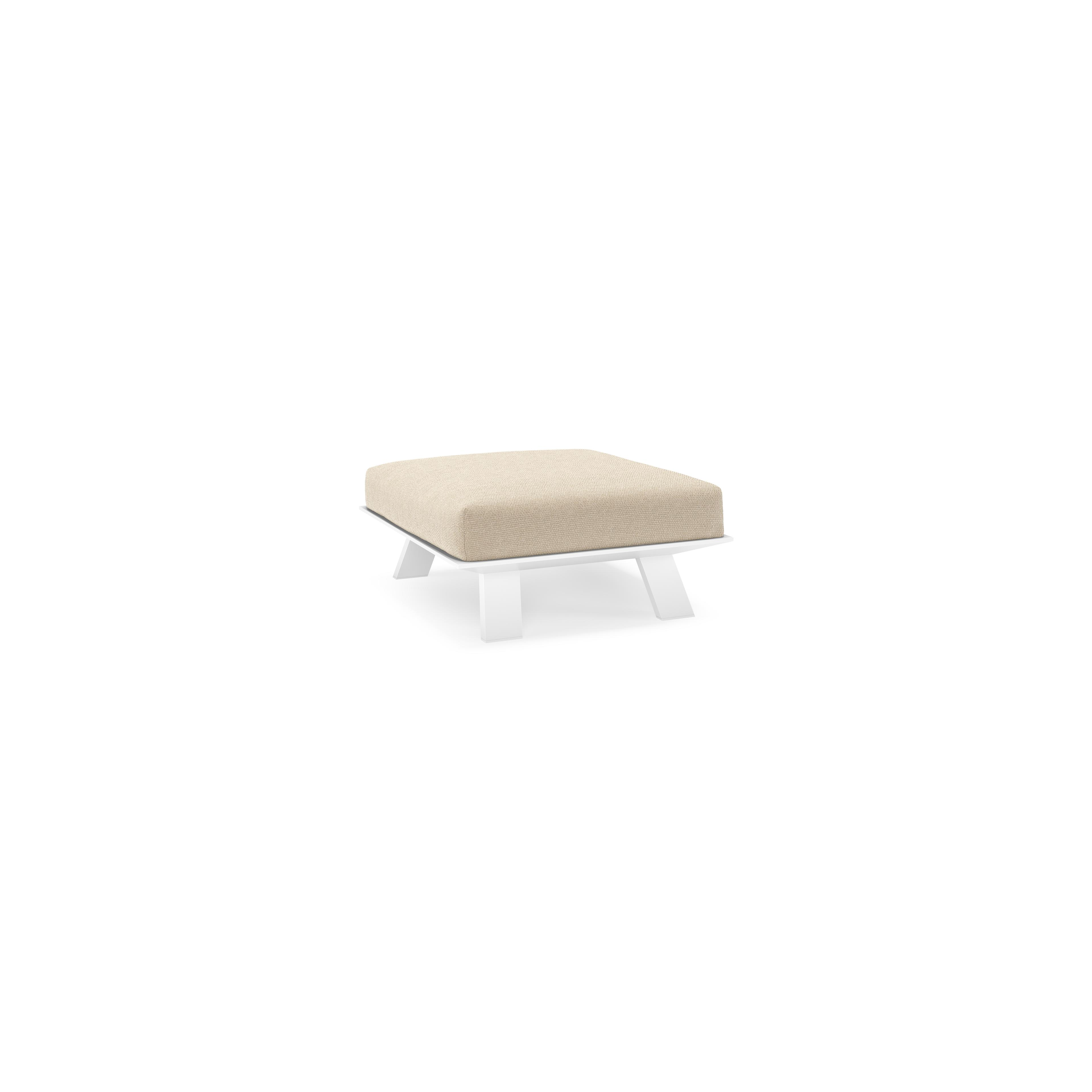 Pouf Cesano en aluminium blanc et coussin en All Weather Cosytica althea chalk