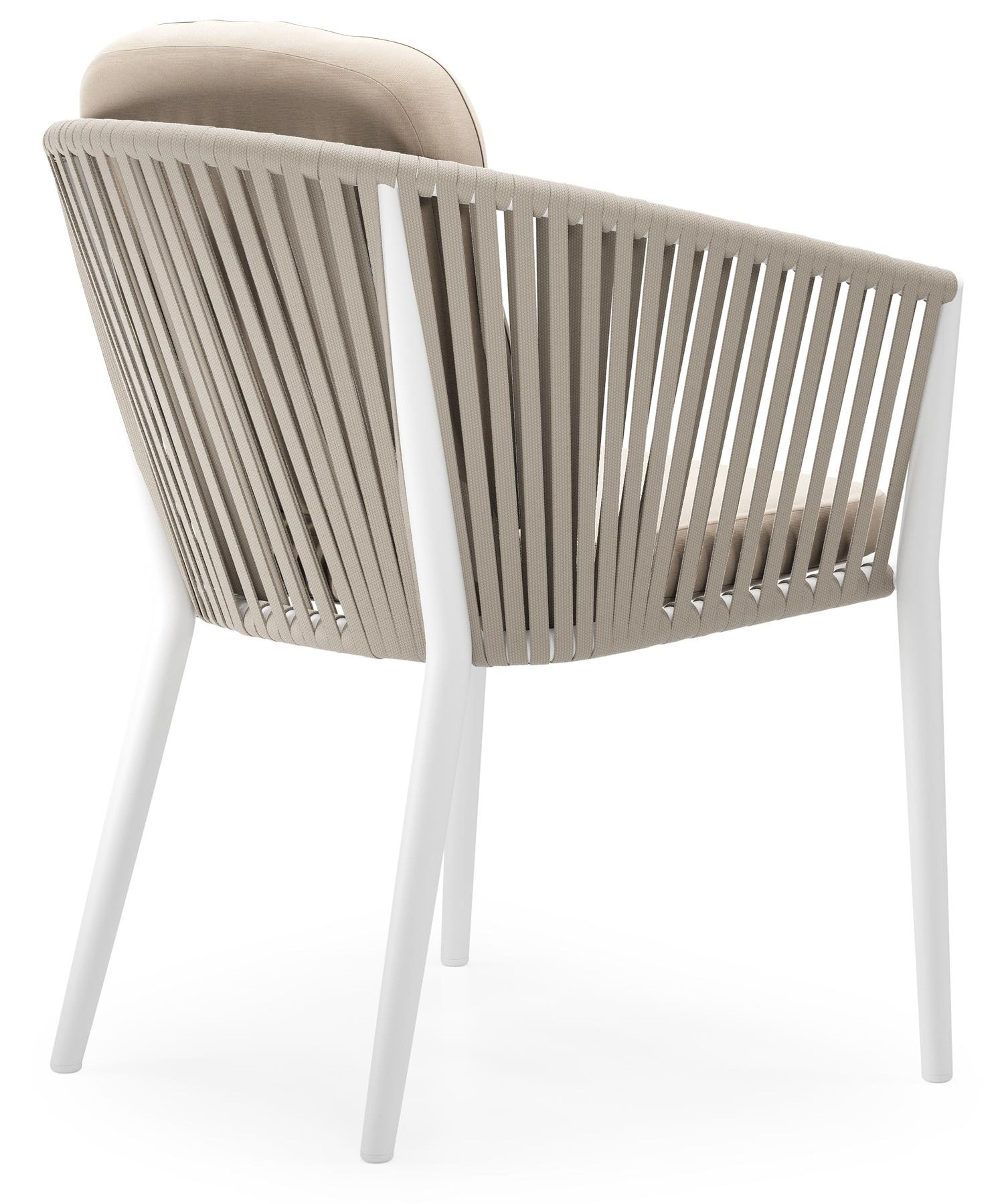 Orso tuinstoel in wit aluminium en beige verticaal geweven vlakke rope met luxe zitkussen in All Weather Sunbrella® Luxe Natte Linen Chalk