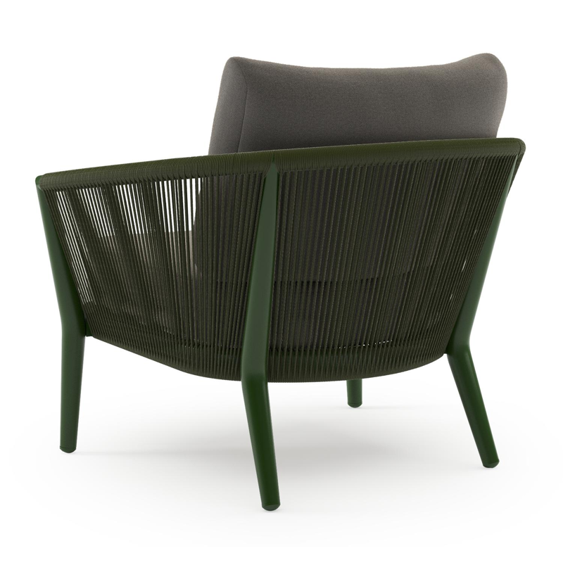 Orso loungestoel in groen aluminium en groen verticaal geweven ronde rope met Natte Dark Taupe all weather sunbrella® luxe kussen