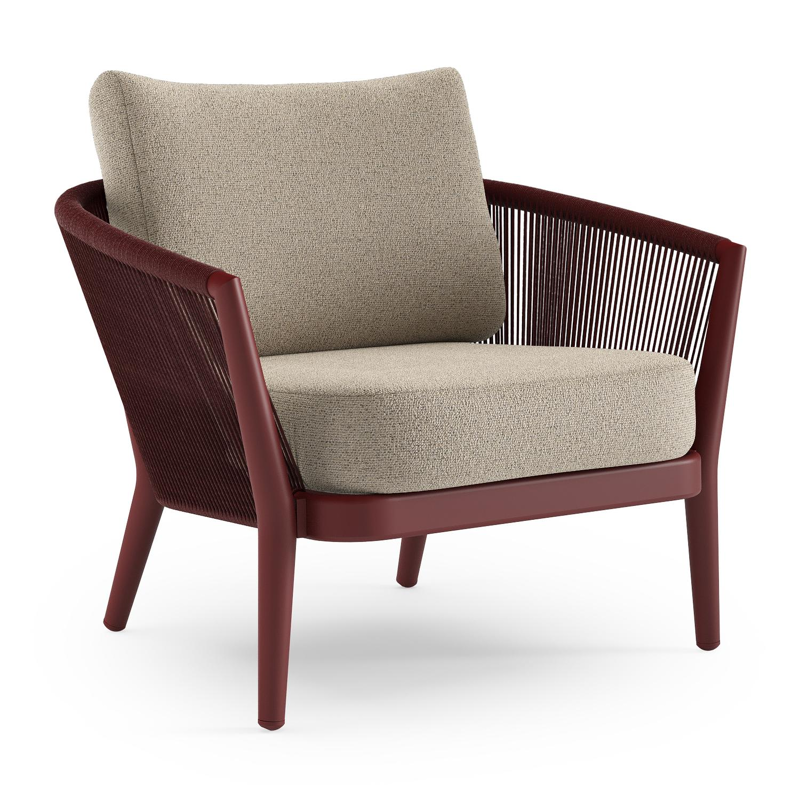 Orso loungestoel in ruby aluminium en ruby verticaal geweven ronde rope met Marbella Beige all weather cosytica kussen