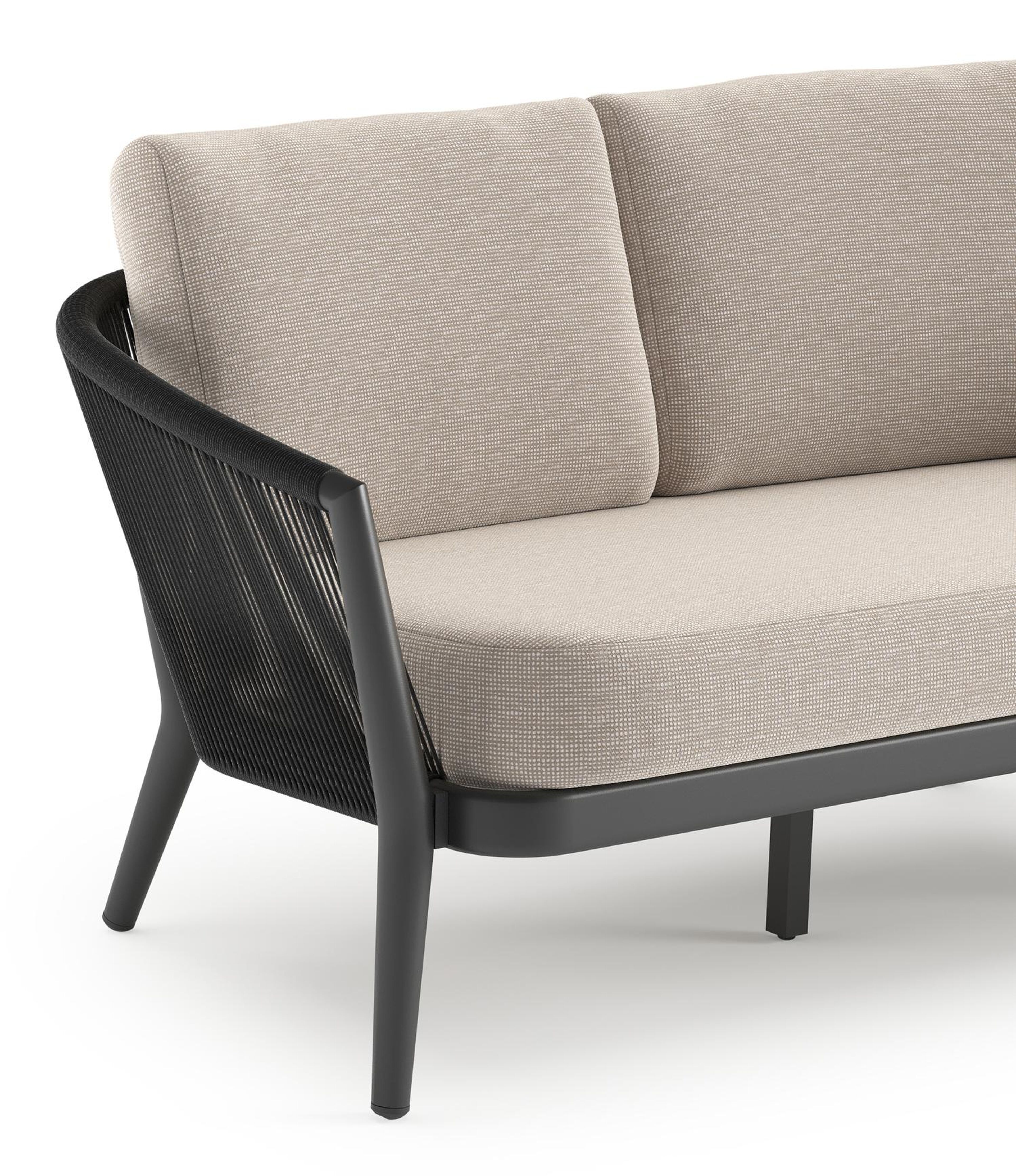 Orso loungebank in zwart aluminium en zwart verticaal geweven ronde rope met Slow Farafra all weather sunbrella® luxe kussen