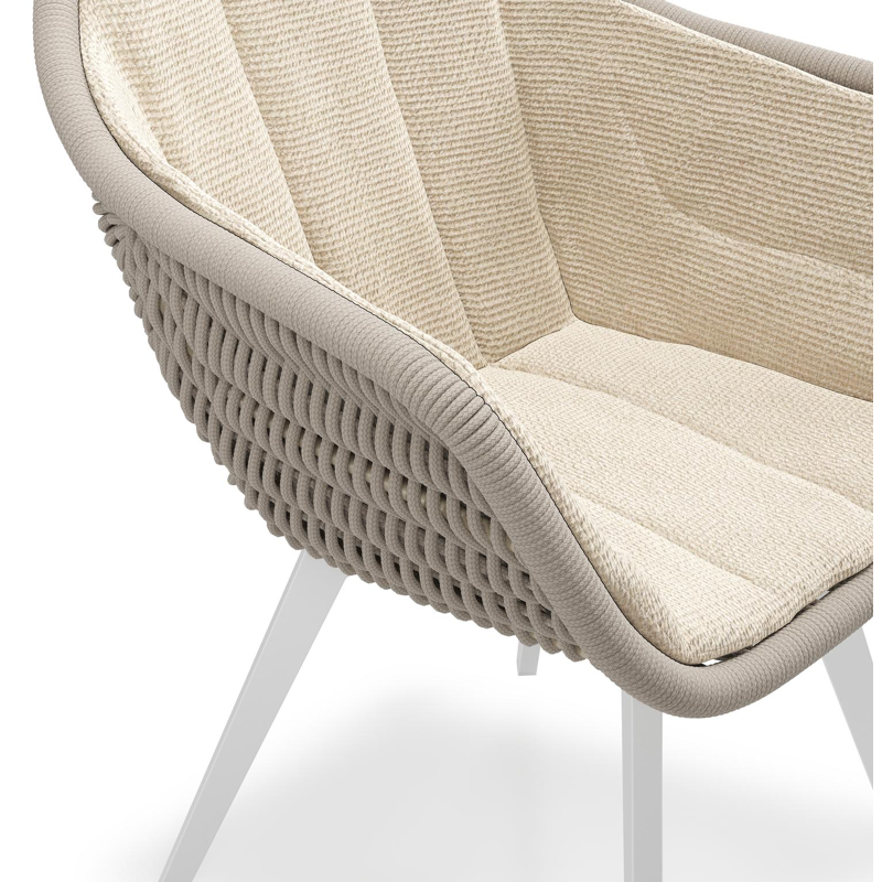 Chaise de jardin Pagino en aluminium blanc et corde ronde tissée verticalement beige avec coussin en All Weather Cosytica Althea Chalk