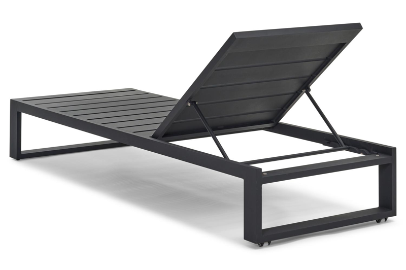 Verato verstelbaar ligbed in zwart aluminium met natte charcoal chine all weather sunbrella® luxe kussen