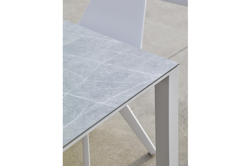 Mesa tuinstoel in wit aluminium en wit kunststof