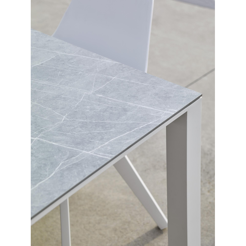 Mesa tuinstoel in wit aluminium en wit kunststof