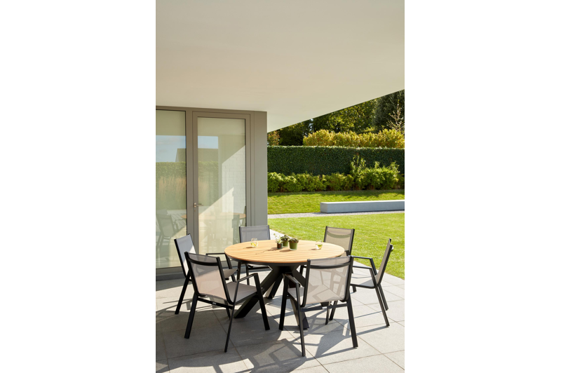 Tora tuintafel in zwart aluminium en polywood - Dia. 140 x H 69 cm