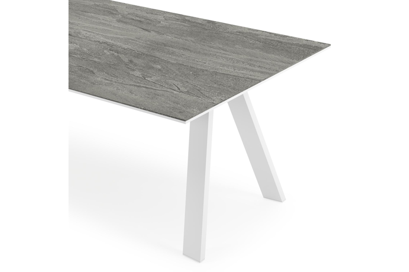 Table de jardin Cesano en aluminium blanc et céramique pleine aspen grey - Lg 240 x Larg. 100 x H 75 cm