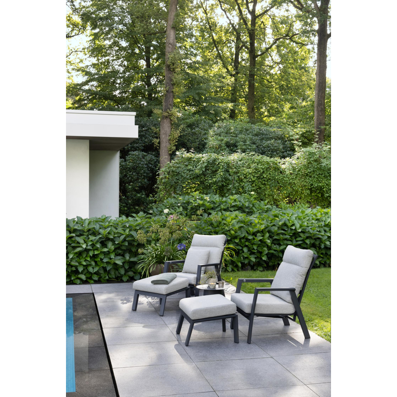 Avila loungestoel 1-zit + poef in zwart aluminium met twilight granite weather+ softtouch kussen