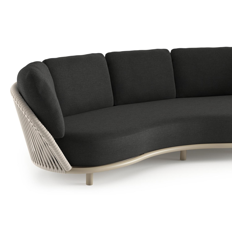 Lupino loungeset in beige aluminium en beige verticaal geweven luxe vlakke brede rope met chartres sooty all weather sunbrella® luxe kussen