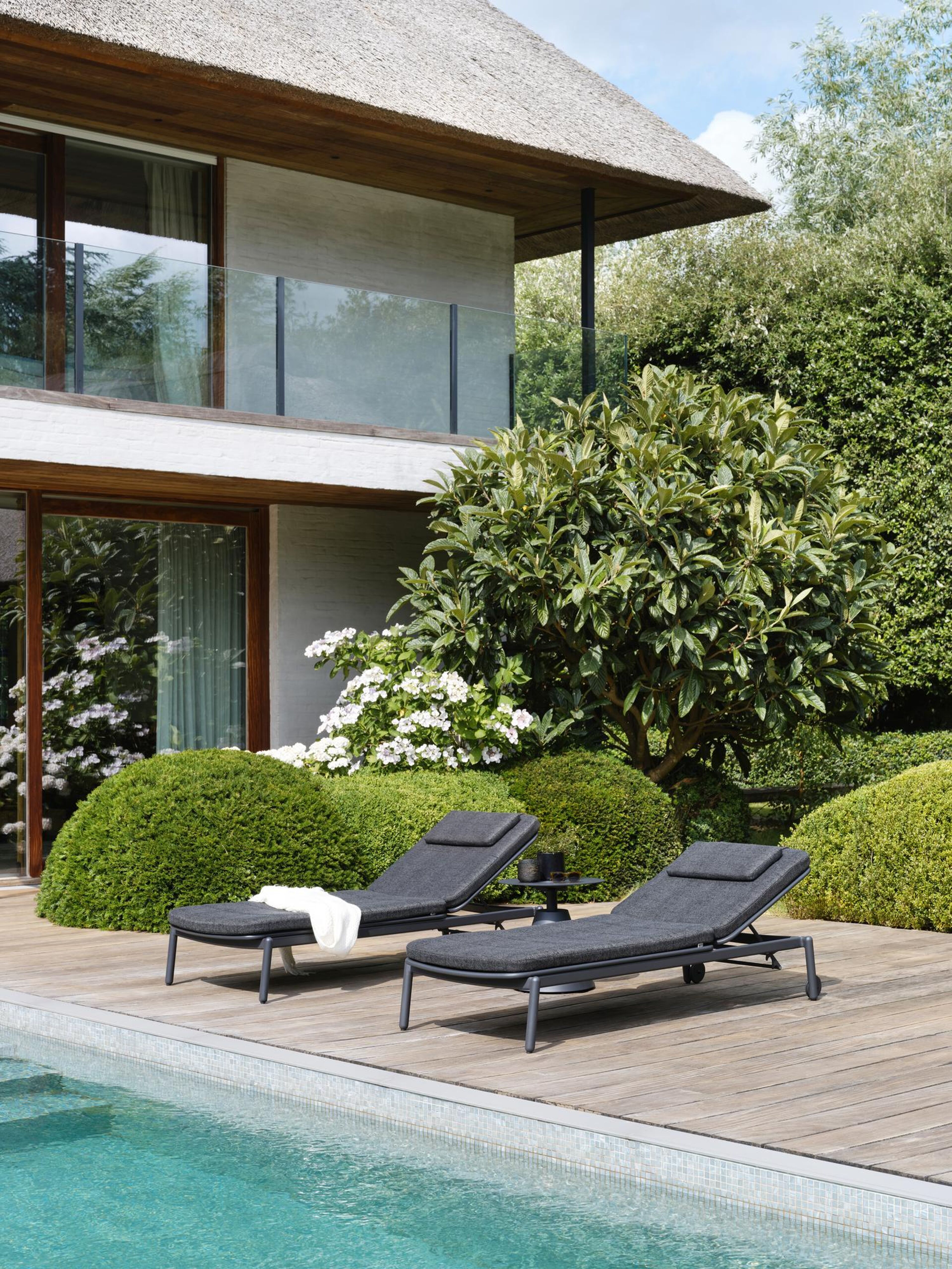 Table d'appoint Lucca en aluminium noir - Dia. 50 x H 50 cm