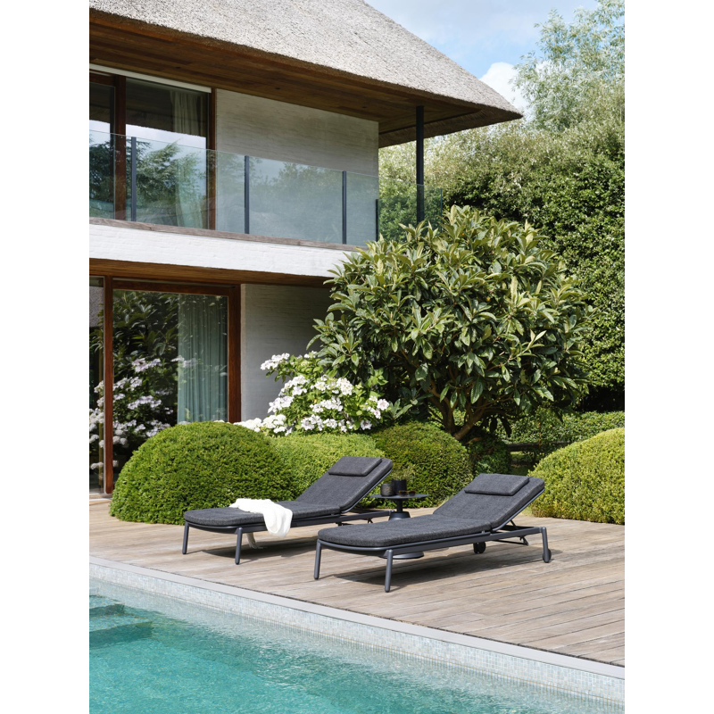 Lucca bijzettafel in zwart aluminium - Dia. 50 x H 50 cm