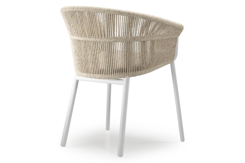 Pamplona ovale tuinset in wit aluminium en sintered stone crema minerale met 6 Matera tuinstoelen