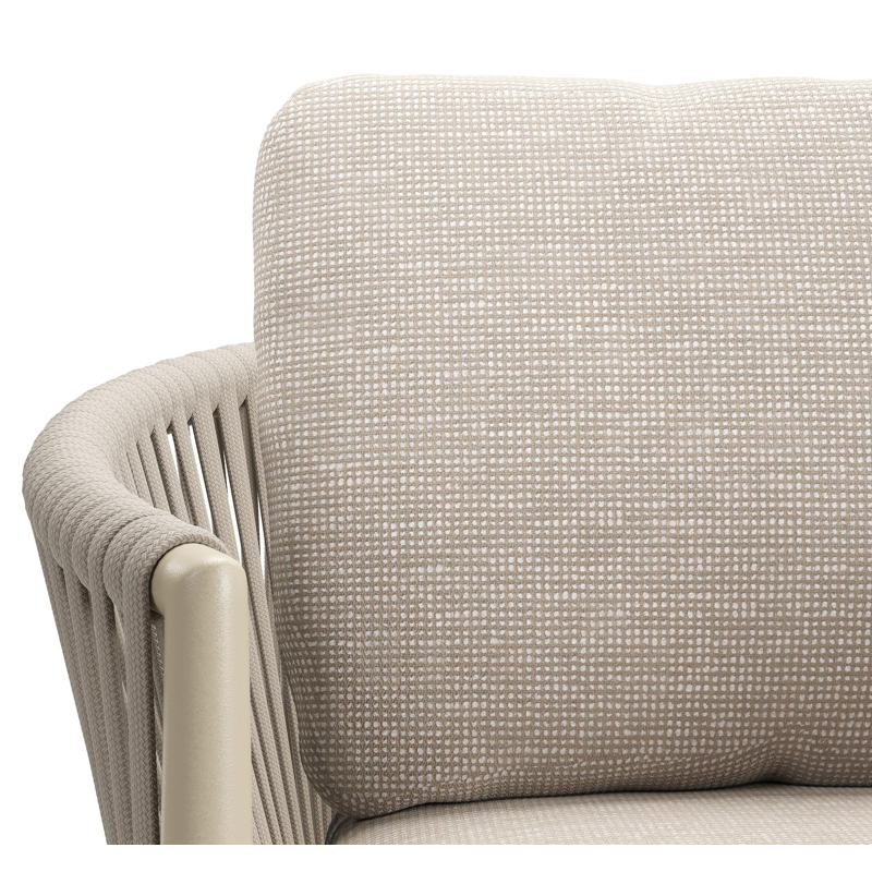 Organo tuinstoel in beige aluminium en beige verticaal geweven luxe vlakke rope met zitkussen in All Weather Sunbrella® Luxe Slow Farafra