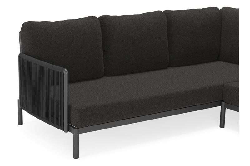 Amarante loungehoek in zwart aluminium en verticaal geweven ronde rope met zwart weather+ softtouch kussens