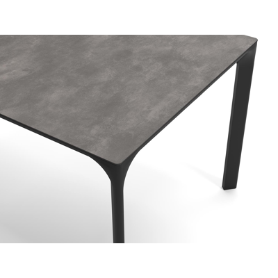 Fina tuintafel in zwart aluminium en keramische print grijs - L 145 x B 90 x H 74 cm