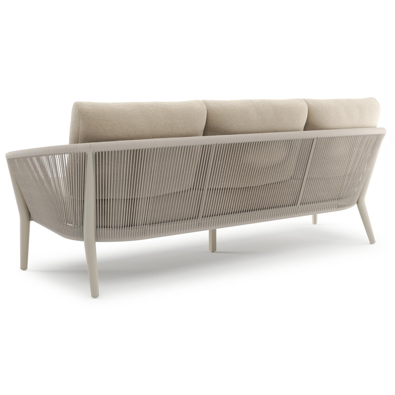 Orso loungeset in beige aluminium en beige verticaal geweven ronde rope met Althea Chalk all weather cosytica kussen