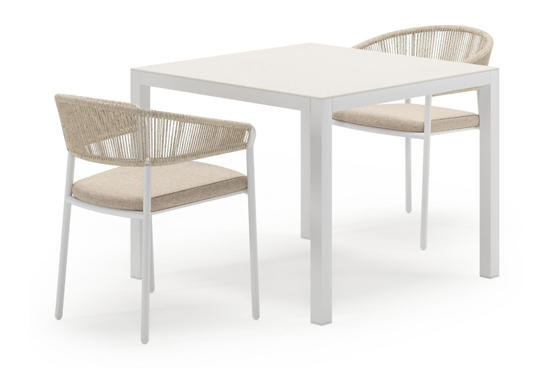 Feltro tuinset in wit aluminium en sintered stone Crema minerale met 2 Zamora tuinstoelen