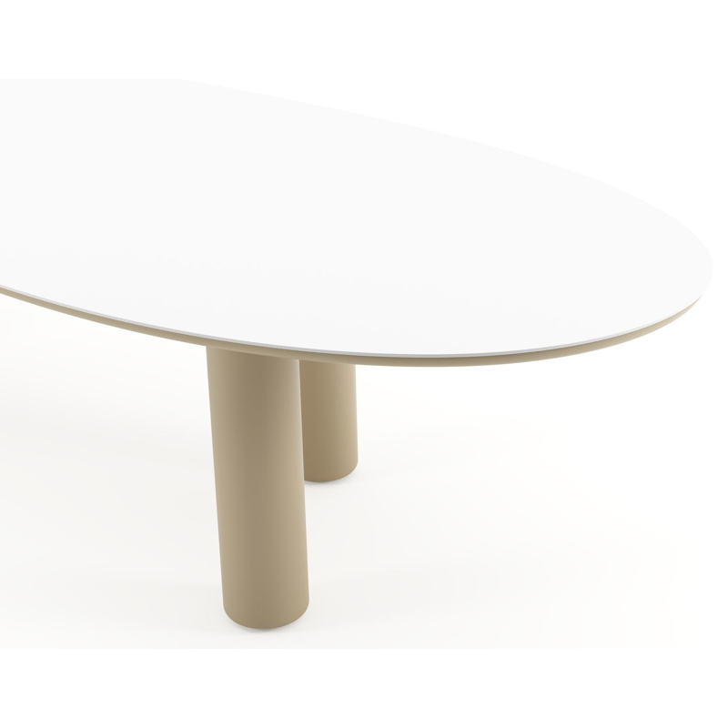 Amico tuintafel organisch in beige aluminium en volkeramiek Arctic White - L 320 x B 120 x H 73.5 cm