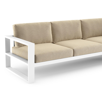 Verato loungehoek in wit aluminium met althea camel all weather cosytica kussen