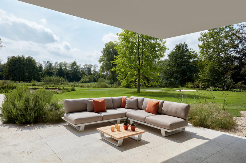 Pagino loungetafel / poef in wit aluminium en naturel teak - L 79,5 x B 79,5 x H 21 cm