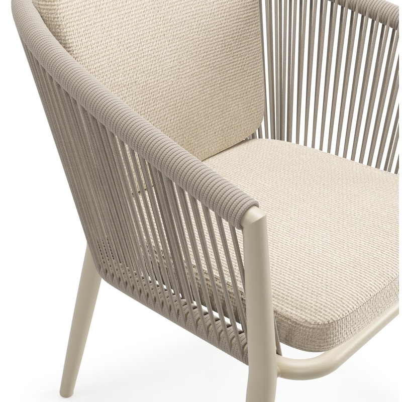 Orso stapelbare tuinstoel in beige aluminium en beige vierkant geweven ronde rope met kussen in All Weather Cosytica Althea Chalk