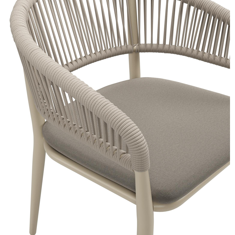 Tolfa stapelbare tuinstoel in beige aluminium en beige verticaal geweven ronde rope met stoelkussen in All Weather Sunbrella® Luxe Natte Carbon Beige